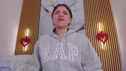 Indi Catalina online show from March 29, 1:46 pm