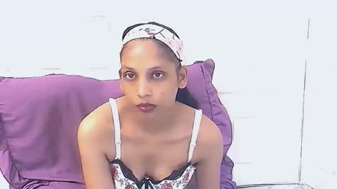 Jade online show from May 16, 7:49 am