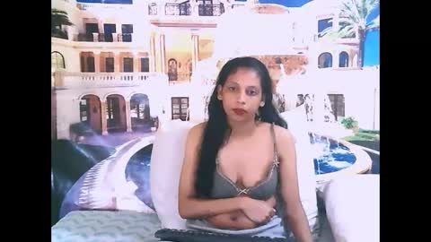 Jade online show from May 8, 7:03 am