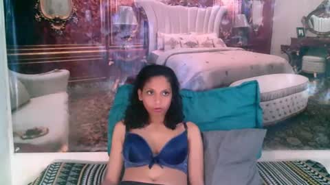 Jade online show from January 15, 9:02 am