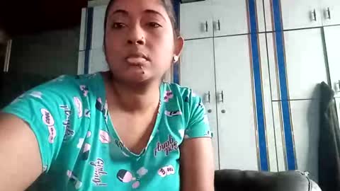 Indianpalgal69 online show from September 22, 6:06 am