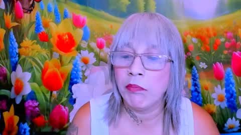 indianroxy27 online show from June 12, 6:07 pm