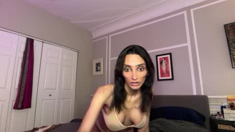 Indiantransgirlillinois online show from March 3, 9:05 am