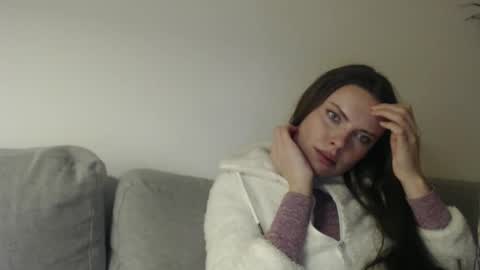 Snapshot of infinitiq45 chatting on February 22, 8:53 pm Sweet girl online show from February 22, 8:53 pm
