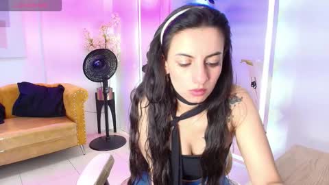 Ingrid online show from February 5, 7:50 pm