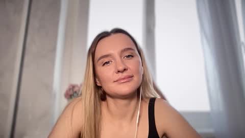 iniva05 online show from March 14, 12:31 pm