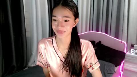 Reign online show from April 13, 9:02 am