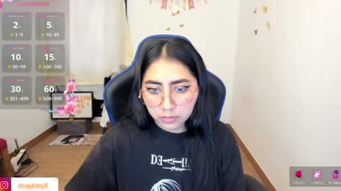 Luna        online show from April 1, 6:27 pm