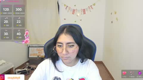 Luna        online show from July 13, 8:12 pm
