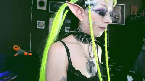   SANIA  online show from February 13, 4:17 pm