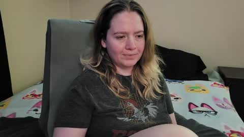 Faye online show from March 31, 10:05 am