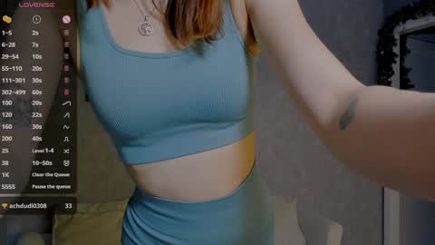 Snapshot of internetsexplorer chatting on January 17, 10:01 pm Bernadette  Join  online show from January 17, 10:01 pm