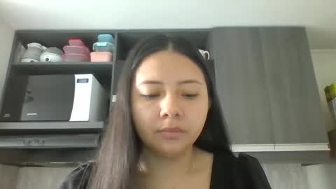 Iris 3 online show from December 1, 2:26 pm