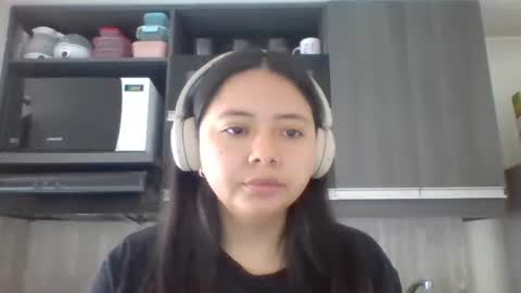 Iris 3 online show from October 20, 1:49 pm