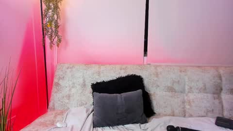    online show from May 15, 11:12 pm
