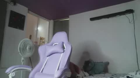 Camilla online show from January 29, 2:42 pm