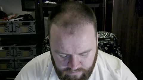 Snapshot of irishdaddy24 chatting on February 15, 8:33 pm twitter theirishman205 online show from February 15, 8:33 pm