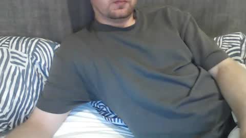irishhighness95 online show from July 19, 9:50 pm