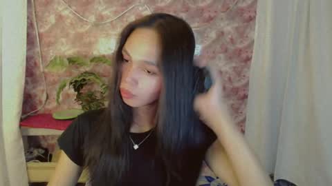 IRISH AND TRIXIE online show from June 25, 8:03 pm