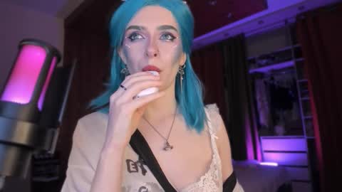 Miss Iris Fansly Miss Iris new inst.  online show from October 30, 4:40 pm