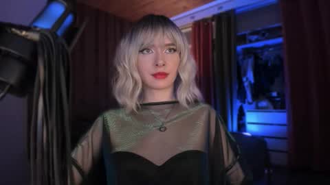 Miss Iris Fansly Miss Iris new inst.  online show from December 15, 10:50 pm