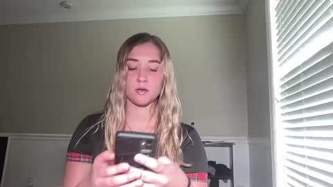 Irispink1 online show from July 27, 6:16 pm