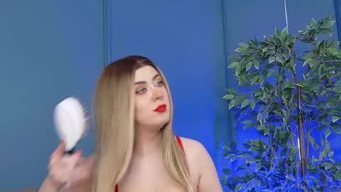 irissbell online show from November 21, 7:28 am