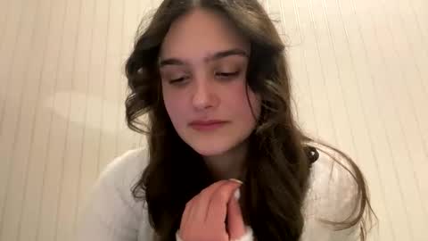 irisss31 online show from February 25, 6:55 pm