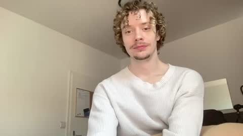Sam online show from July 2, 11:26 am