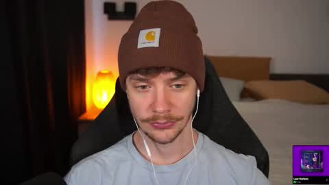 Sam online show from September 22, 1:26 pm