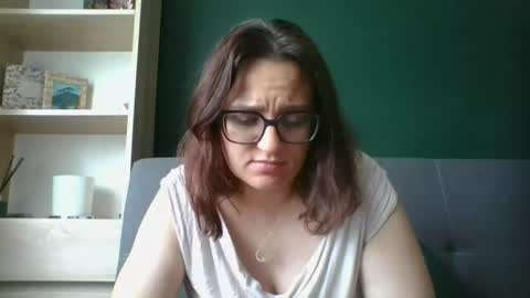 Paris online show from June 18, 9:14 am