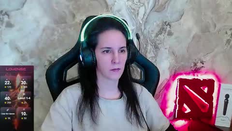 Irwi Tomboy online show from April 18, 6:10 pm