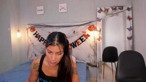 Snapshot of is_a_bell chatting on October 21, 2:21 pm is_a_bell online show from October 21, 2:21 pm