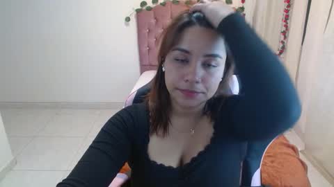 isa393887 online show from March 25, 10:38 pm