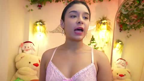 Isabella        online show from December 13, 11:44 pm