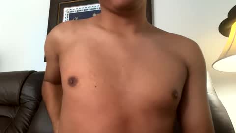 isaac_akamu online show from December 3, 4:29 pm