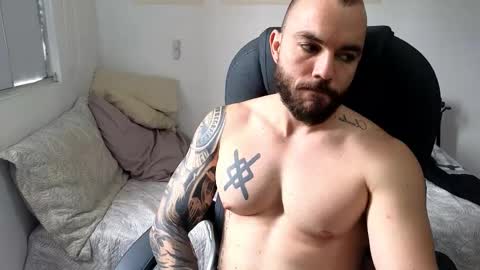 Isaac carter online show from February 8, 8:01 pm