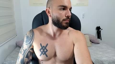 Isaac carter online show from February 1, 11:35 pm