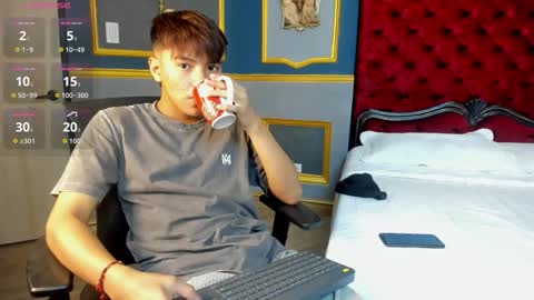 isaac_grimm online show from March 8, 3:54 am