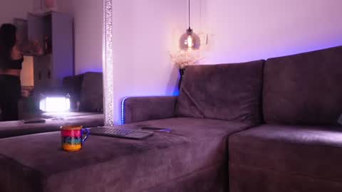 Isabela online show from June 11, 11:41 am