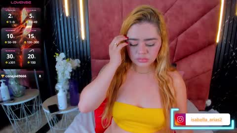Snapshot of isabella_arias1 chatting on March 11, 7:14 am Isabella Arias online show from March 11, 7:14 am