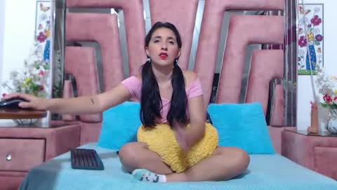 Isabella Brown99 online show from December 19, 12:56 pm