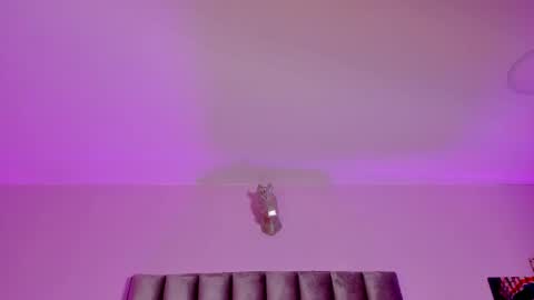   online show from March 26, 6:51 am