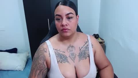  estefania online show from February 9, 11:25 am