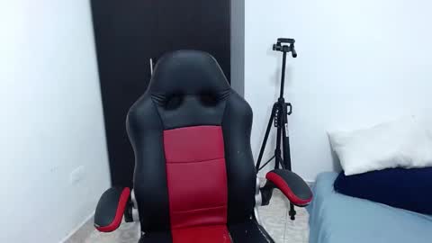  estefania online show from December 5, 10:50 am