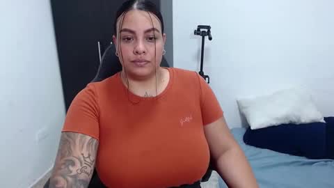  estefania online show from December 5, 9:00 pm