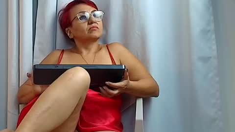 isabella_luxet online show from July 10, 5:17 pm