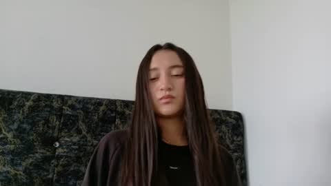 Isabella Nowa online show from June 25, 8:47 pm