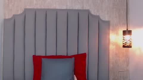 Isabella online show from June 11, 9:02 pm