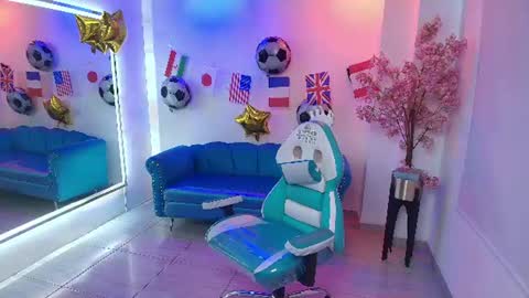 Isabella  online show from July 13, 7:50 pm